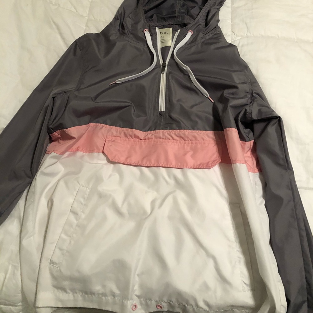 Wind breaker